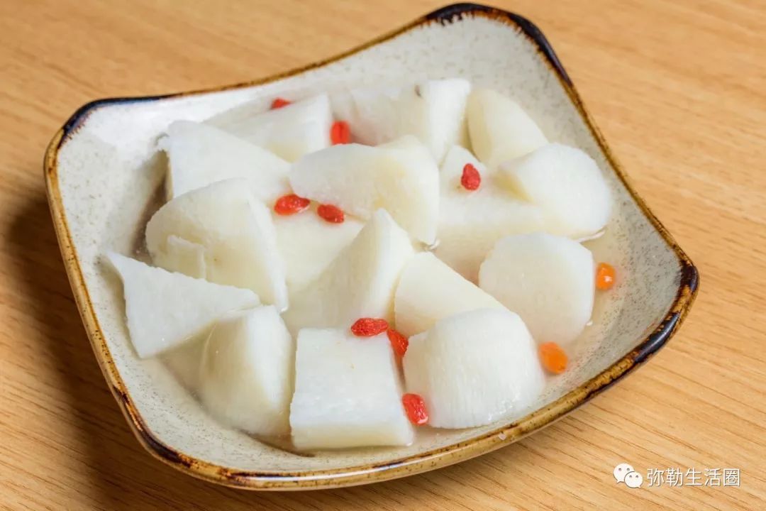 90后美女开轻食店,90后美女创业开快餐店