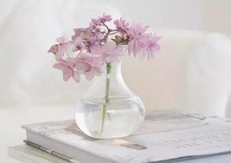 句句戳心的伤感说说短句,适合发的忧伤说说