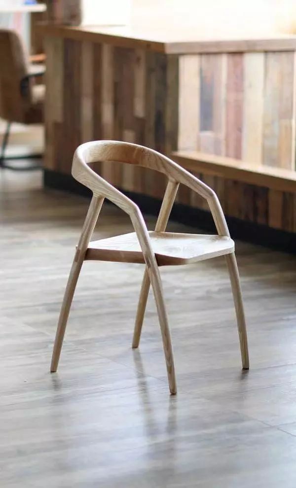 实木家具销售注意事项 (销售实木家具谈价格的技巧)