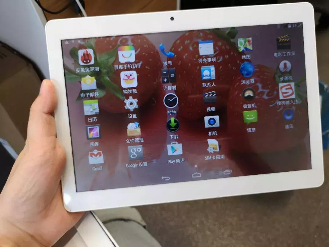 拼多多200元的平板电脑能吃鸡吗,拼多多9.9免费领平板电脑是真的吗