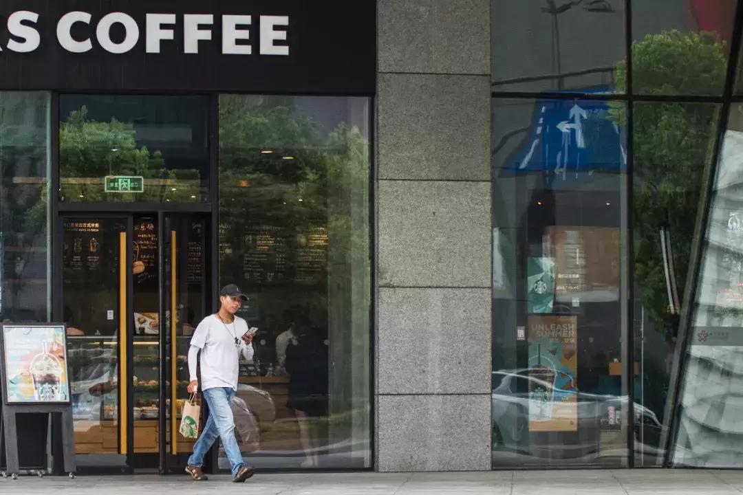 星巴克和阿里巴巴合作原因,联手阿里巴巴和星巴克