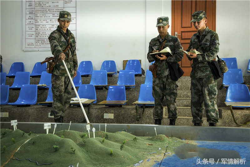 当解放军的排长有多难？通晓天文地理，在很多领域算半个专家