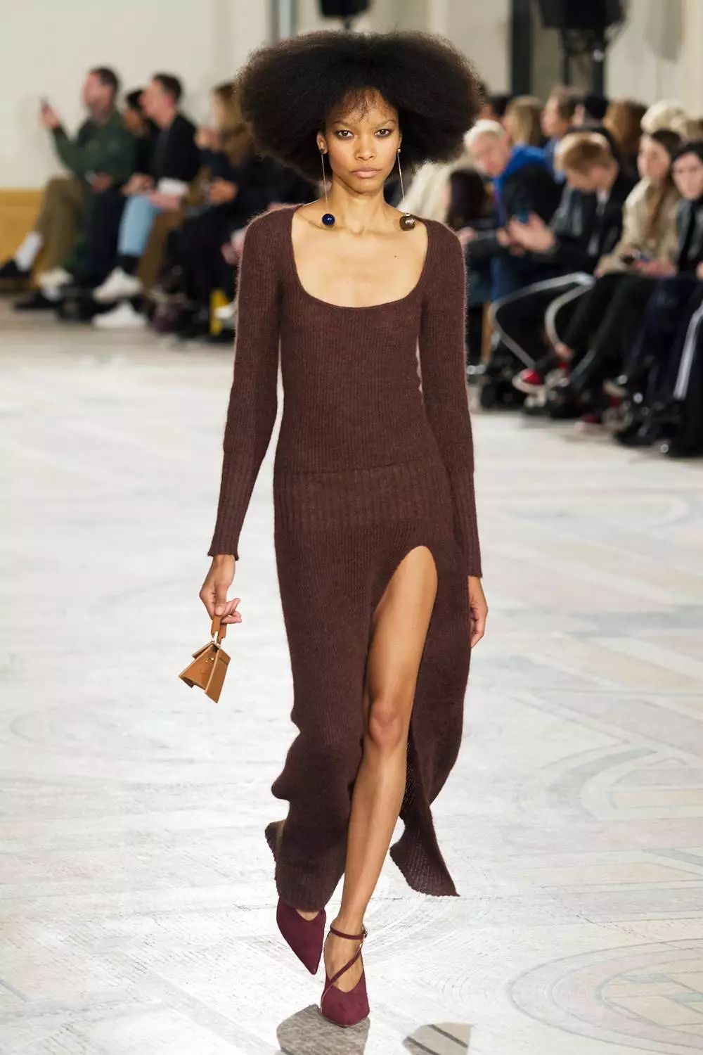 五大席卷2018秋冬时装周的潮流