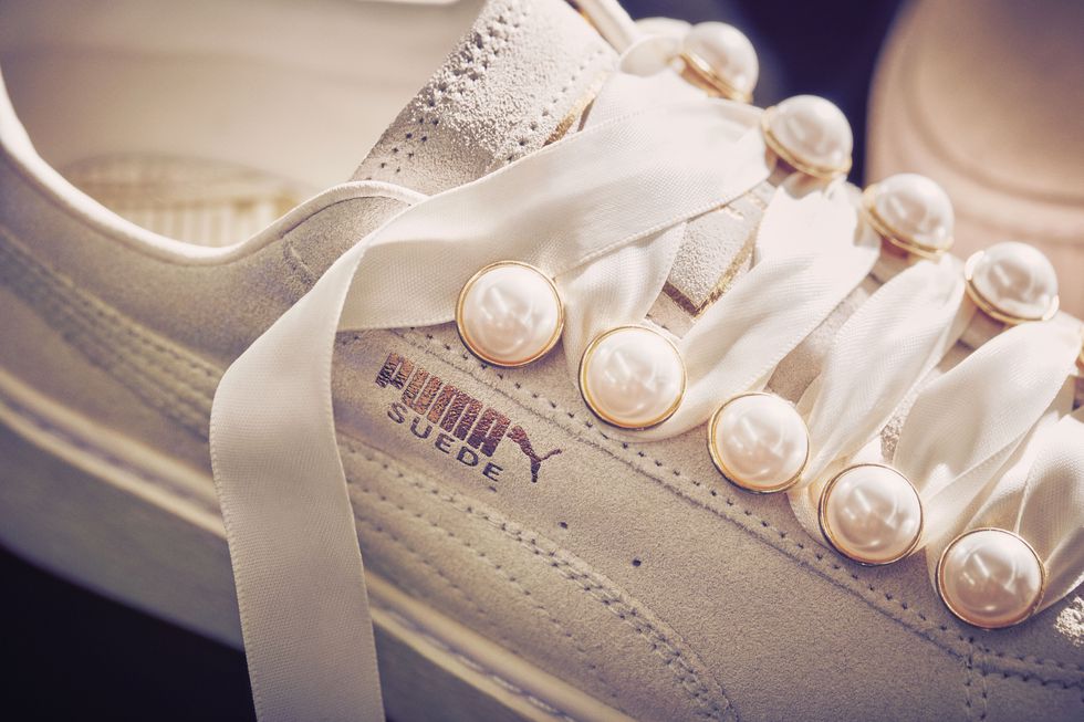 刘雯同款puma小白鞋多少钱一双 (刘雯同款puma小白鞋)