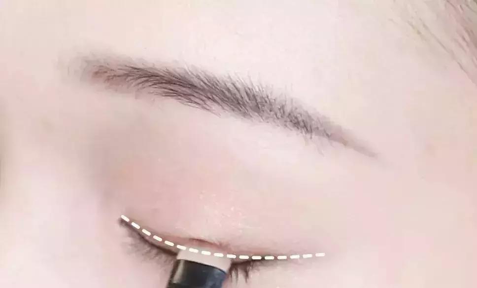 十分钟快速出门的懒人妆,懒人又快又简单出门妆