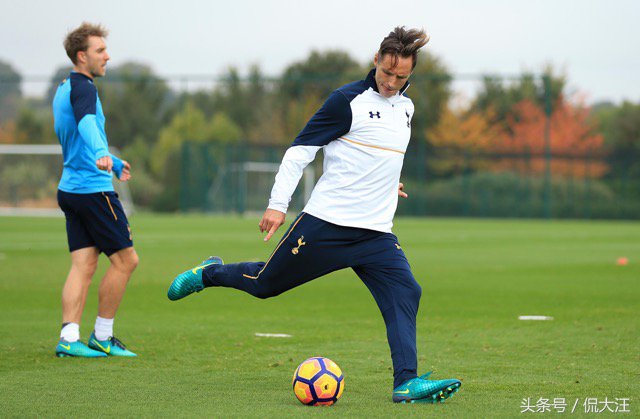 纳什的模样,纳什艰辛故事