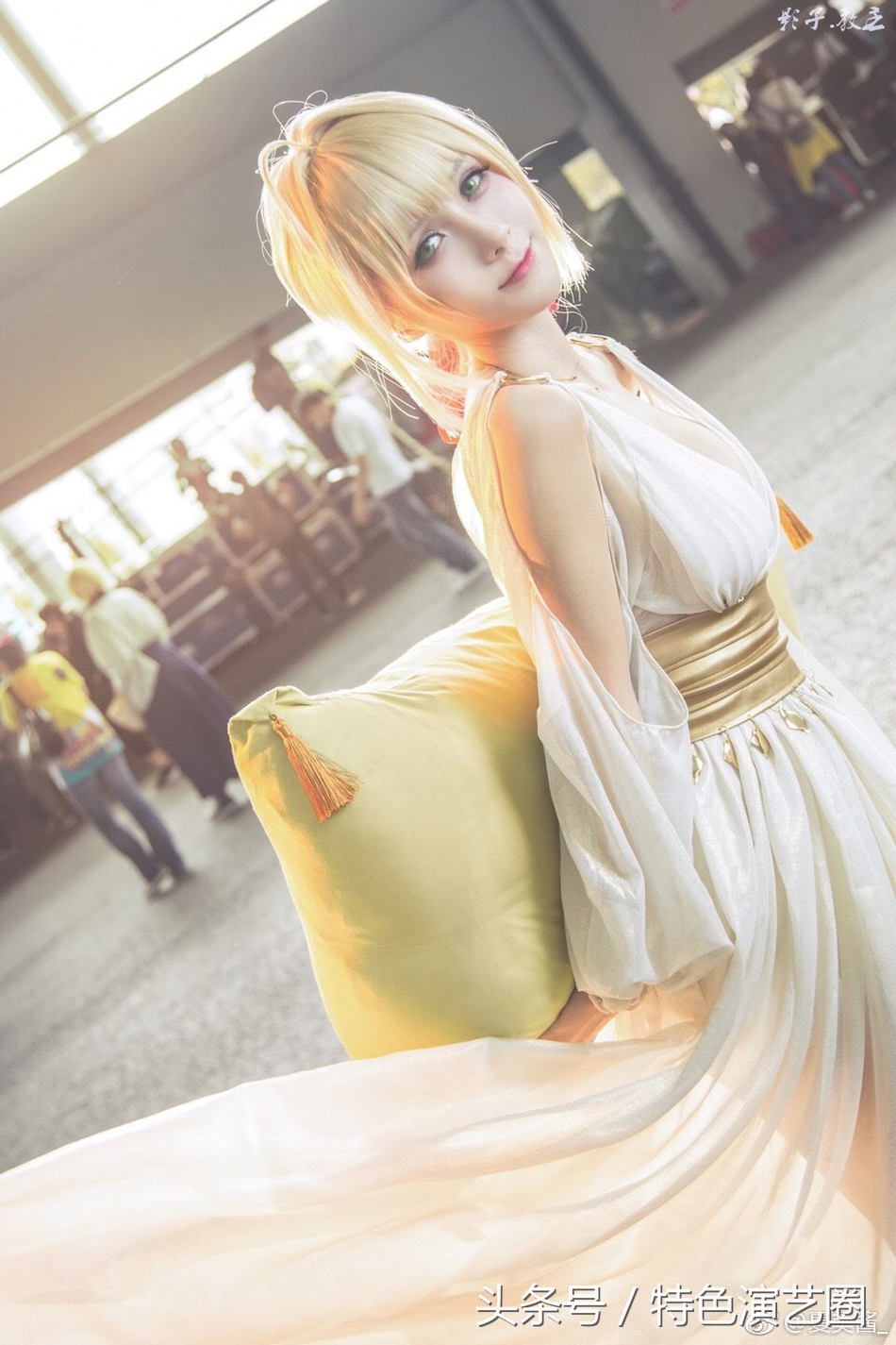 抖音网红夏美酱写真照,夏美酱露脸