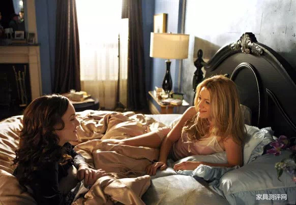 美剧里面超级软的枕头,美剧中他们的床垫为啥那么软