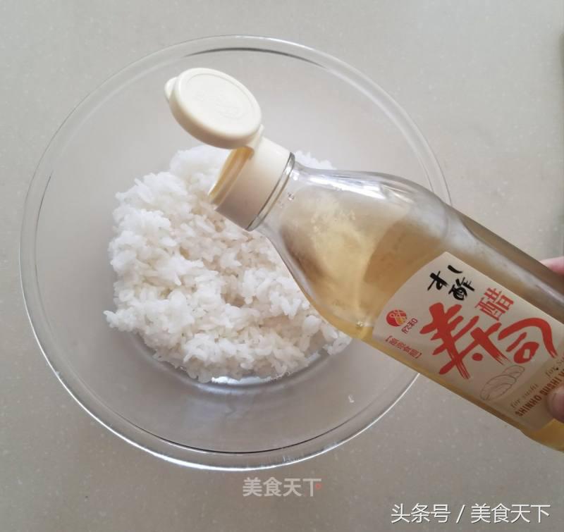 寿司怎么卷才结实日本,寿司怎样卷才不会松视频