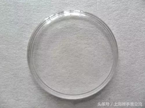 如何区分表镜材质,劳力士表镜材质