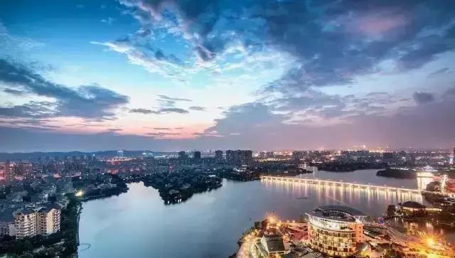 七夕撒狗粮的浪漫惊喜,七夕撒狗粮