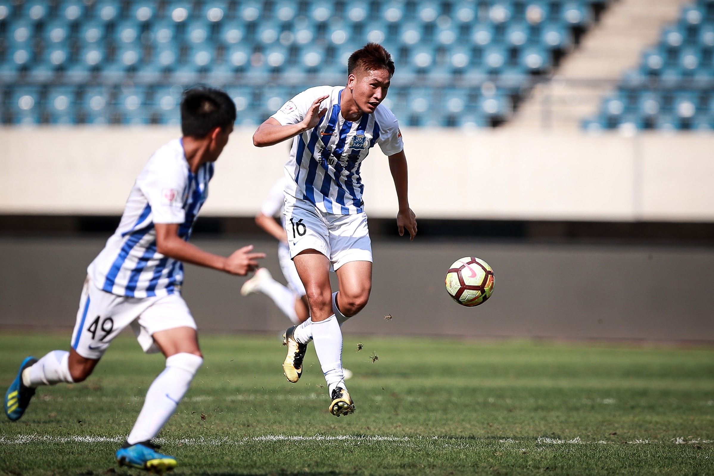 预备队广州富力对广州恒大,小将对富力