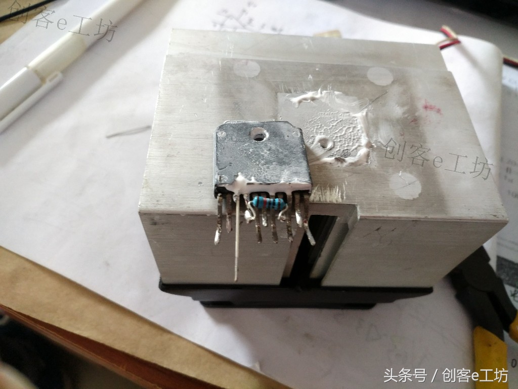 用lm3915芯片做100段音频频谱灯,lm3886t功放最佳供电电压是多少