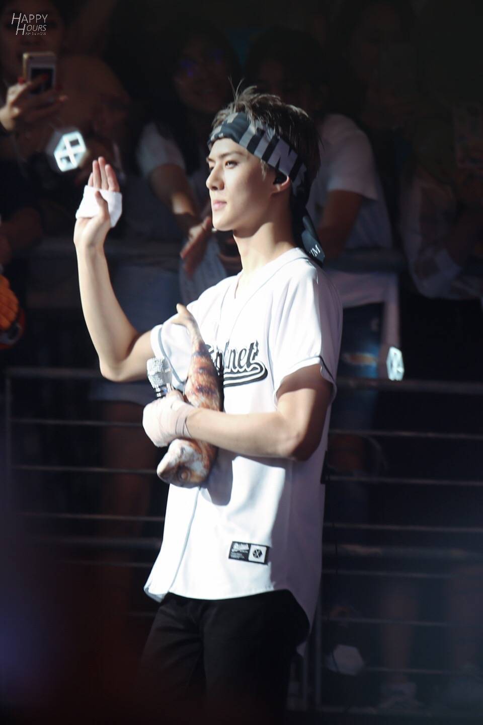 exo分享的视频,exo新闻180812