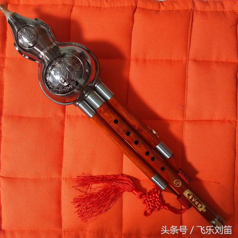 葫芦丝吹时有杂音咋办,葫芦丝吹着有杂音怎么办