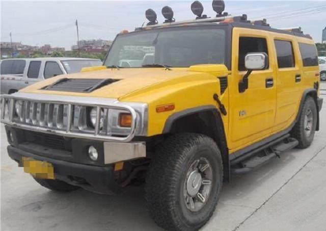 悍马h213万左右,老款悍马h2还值多少钱