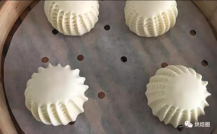 几个小工具竟能把2元1个的普通包子做成艺术品惊艳了老外!