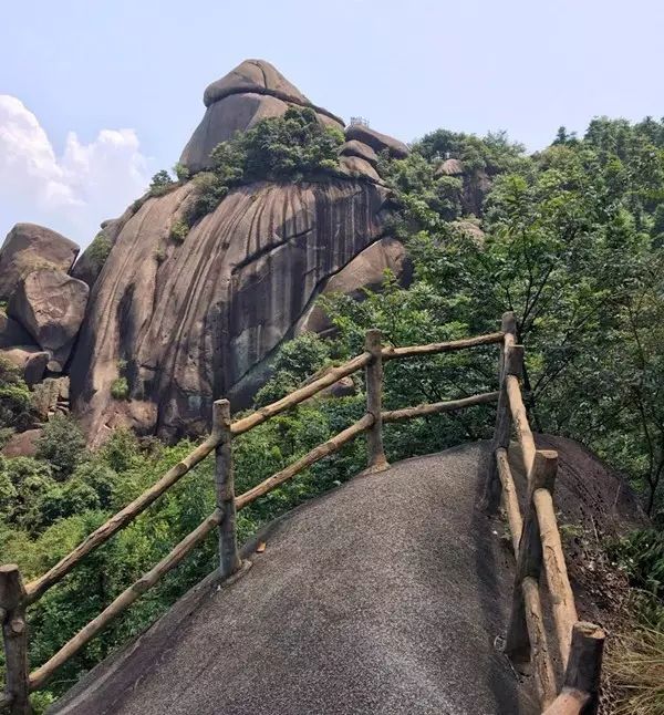 金庸笔下最美的十大旅游景点,金庸笔下的绝美风景
