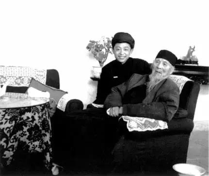 这位“90后”段子手，才是人生大赢家！