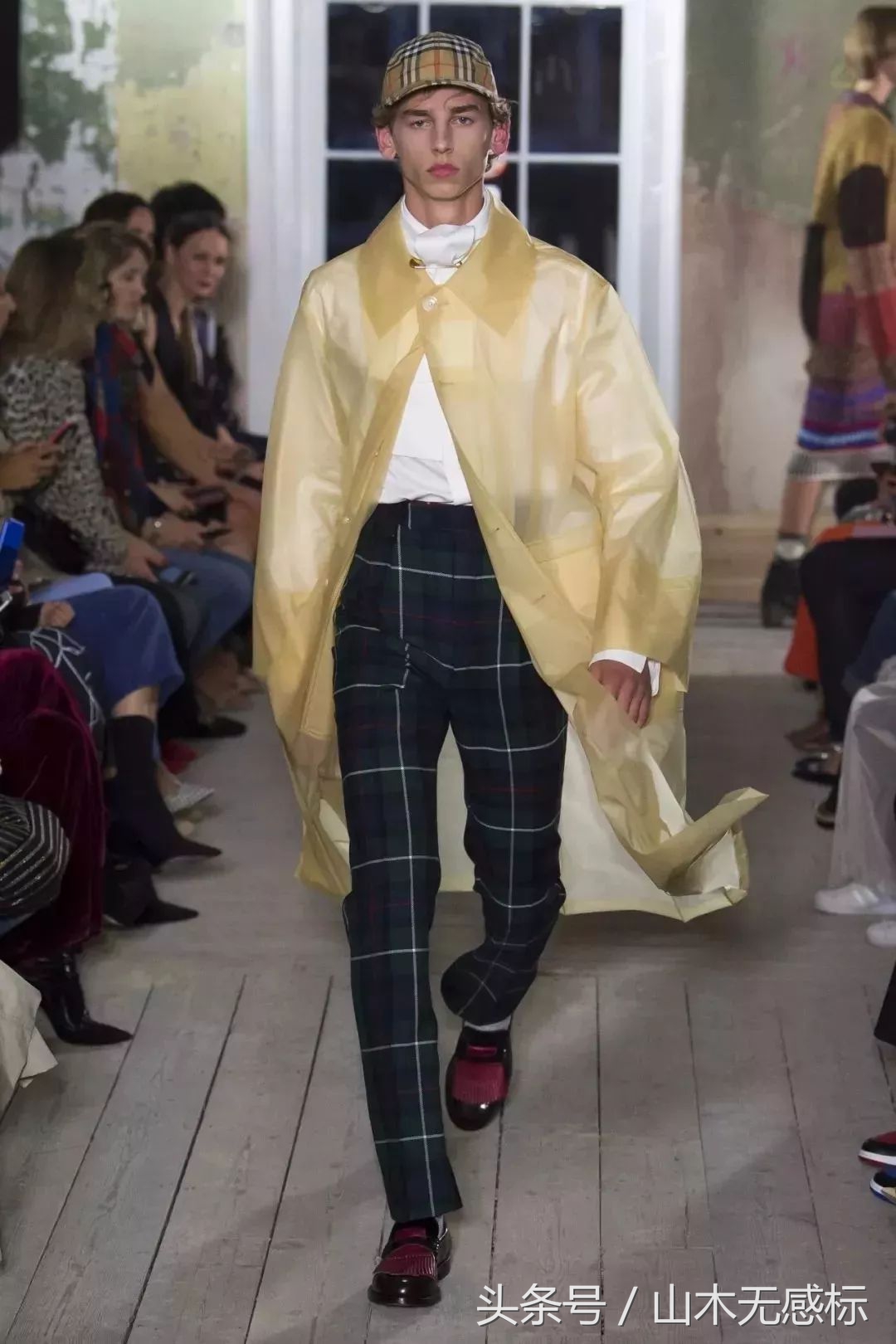 雨季正确穿搭,4款推荐让你轻松搞定早秋搭配