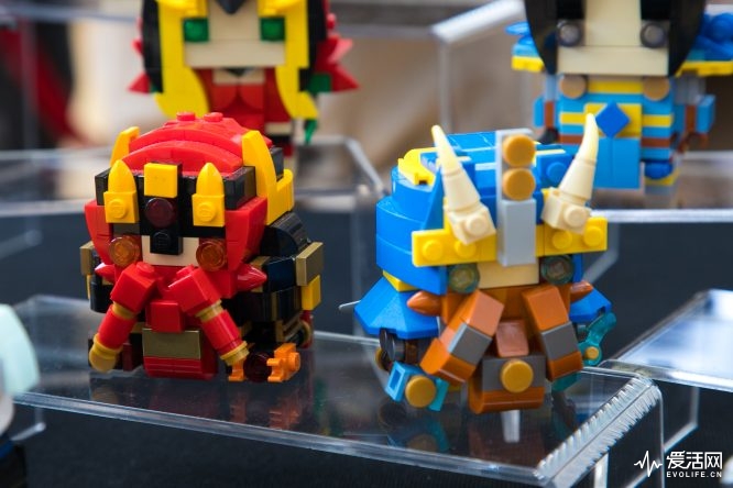 齐聚百名玩家的乐高作品展看高手们拼出一个未来世界