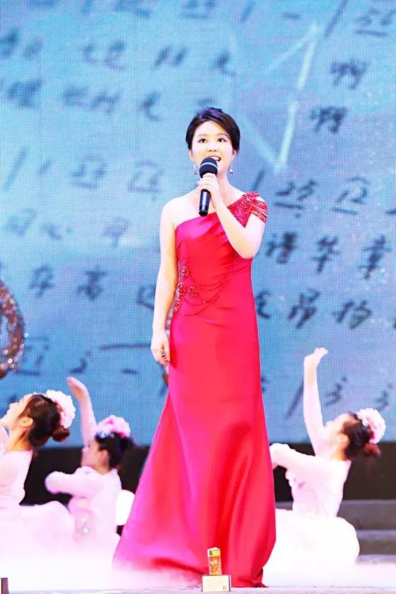 梅子——若有才华藏于心,岁月从不败美人