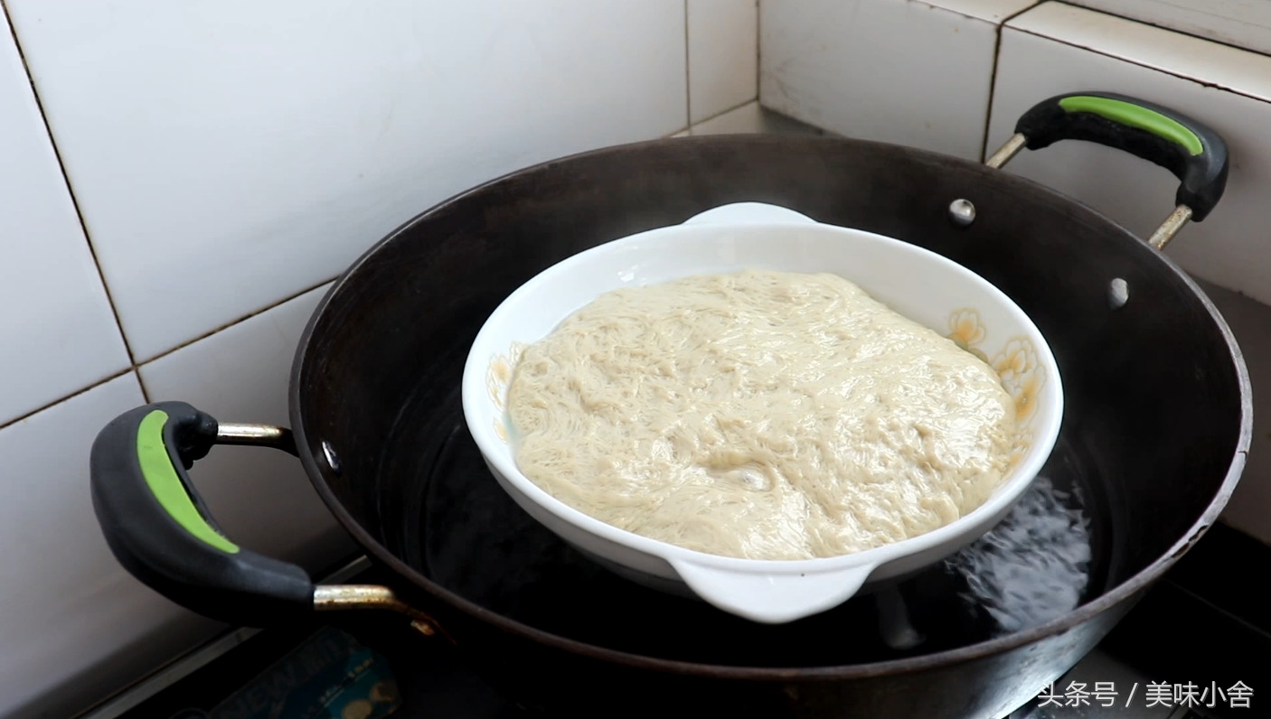 想吃凉皮不用买的配方比例,想吃凉皮做凉皮是怎么做的