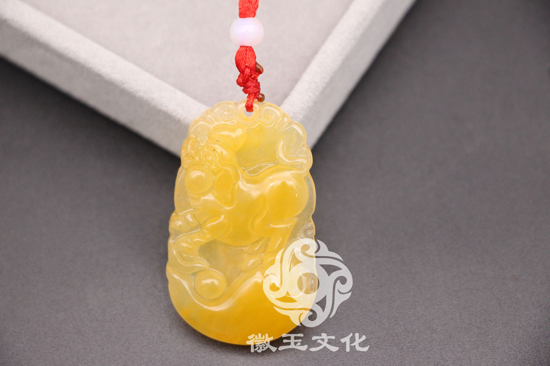 2021年属马人戴金蟾好还是貔貅好,貔貅金蟾可以一起佩戴吗