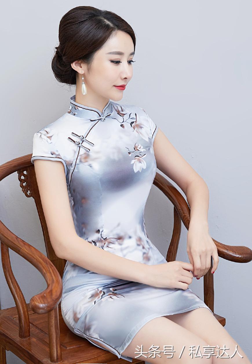 丝绒旗袍裙高端大气上档次年轻人,不骗你连衣裙再美不如旗袍有气质