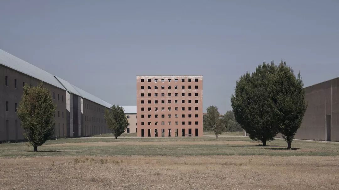 解压！美哭的对称建筑，瞬间治愈强迫症患者