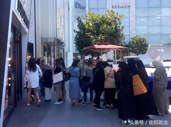 从警39年的老警察,八旬老人落水民警一路狂奔成功