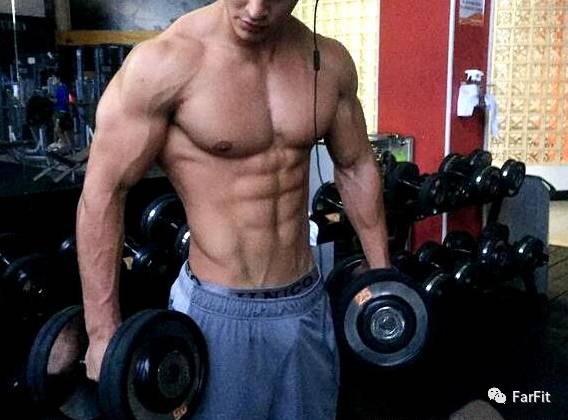 胸肌训练怎么感觉不明显,胸肌无器材最快的锻炼方法