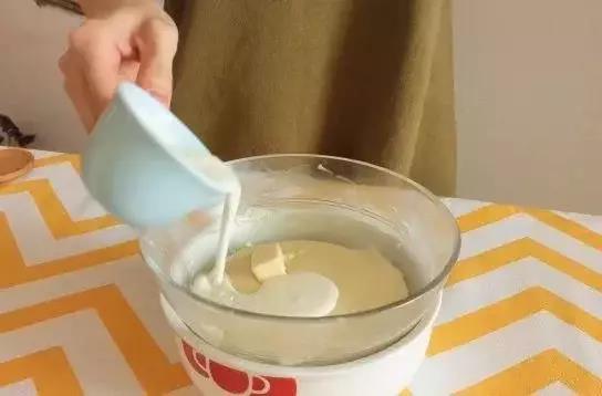 一搅一蒸就能做的小蛋糕,搅一搅就能吃的美食