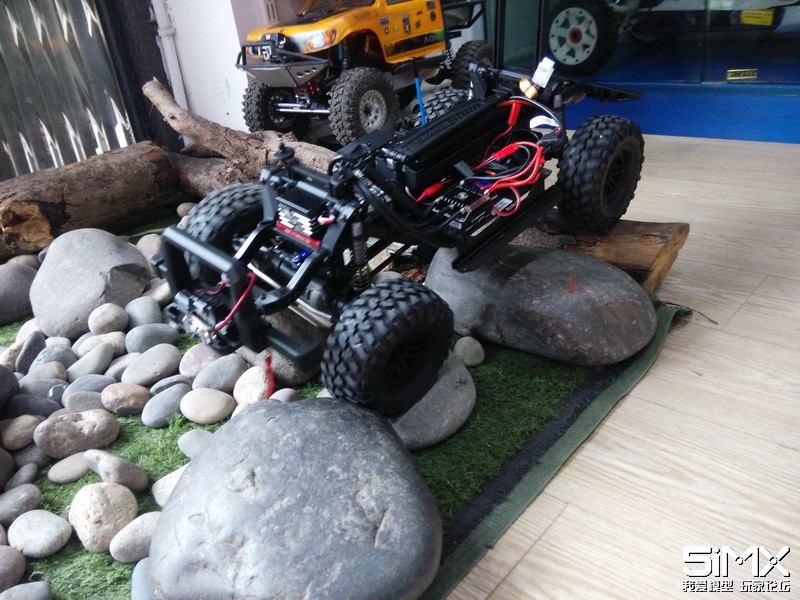 traxxastrx-4战术版迷彩,traxxastrx-4烈马开箱