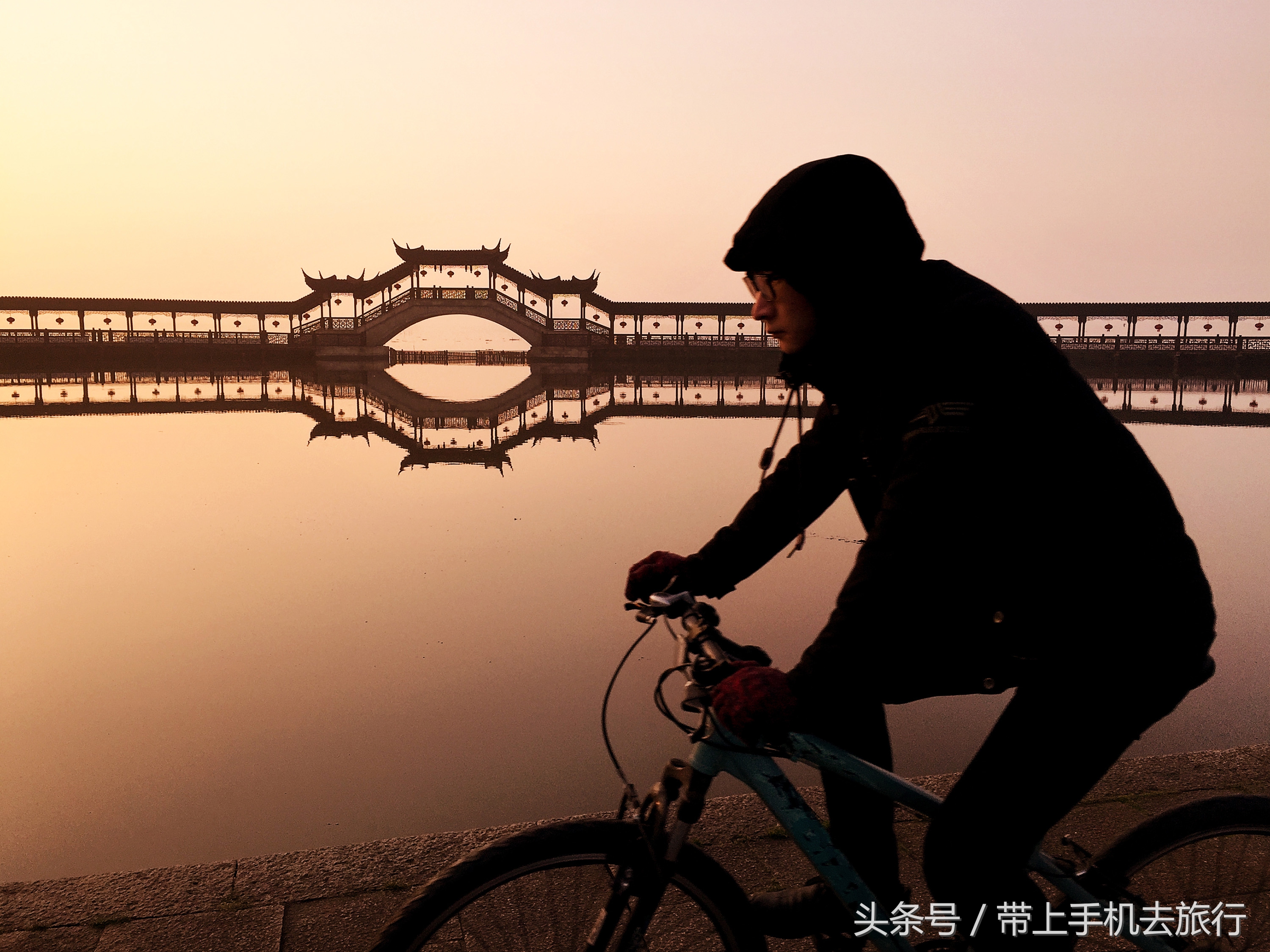 手机拍照各种功能怎么设置,如何开启手机实时拍照功能