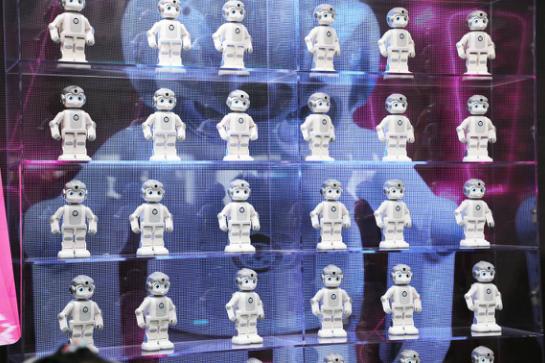 优必选walker大型人形机器人,优必选ai人工智能