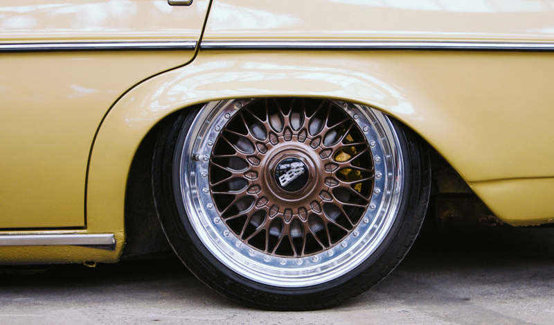 修复奔驰w220,修复后的奔驰e