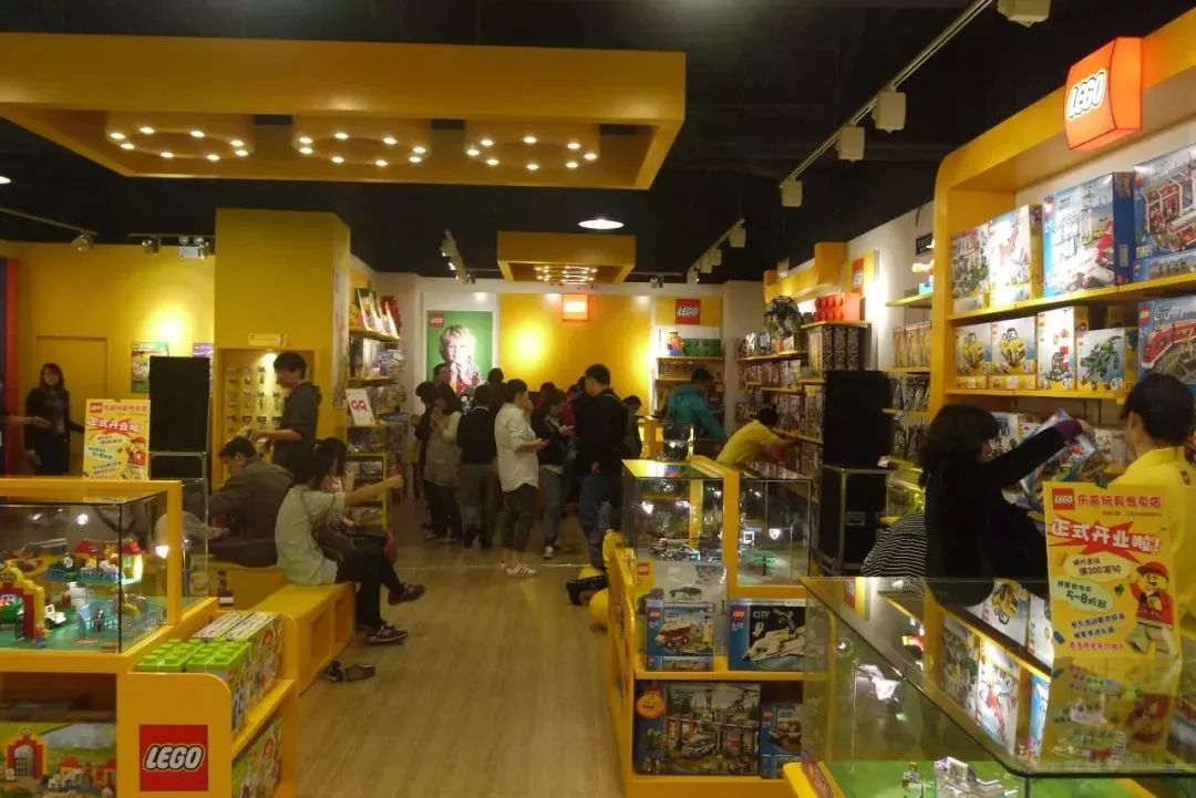 一家50平米小店的老板，如何用社群打垮平台电商？