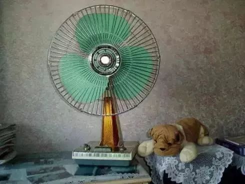 老电扇上海,老电风扇40年的老物件