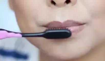 厚唇涂口红的正确方法,口红怎么涂才最好看最自然