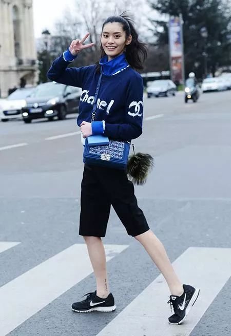 到公司上班可以穿短裤吗 (短裤怎么穿出高级范儿)