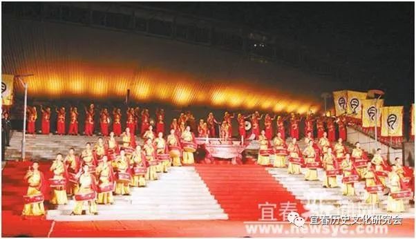 我向青天问明月文/任桃英