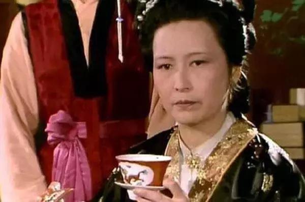 红楼梦晴雯娇俏版,红楼梦晴雯悲剧命运启示