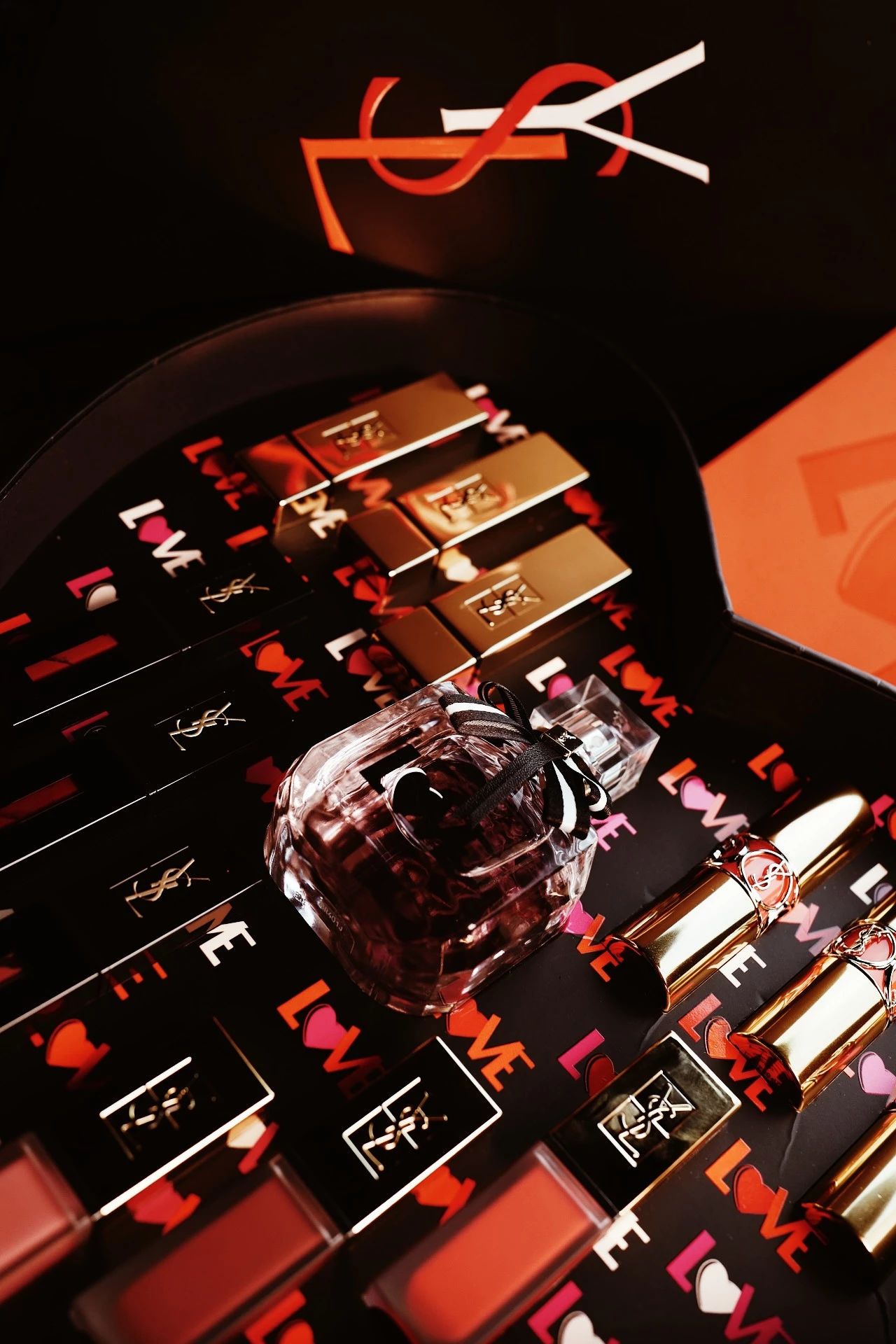 女生收到前男友七夕礼物,七夕送大叔男友礼物