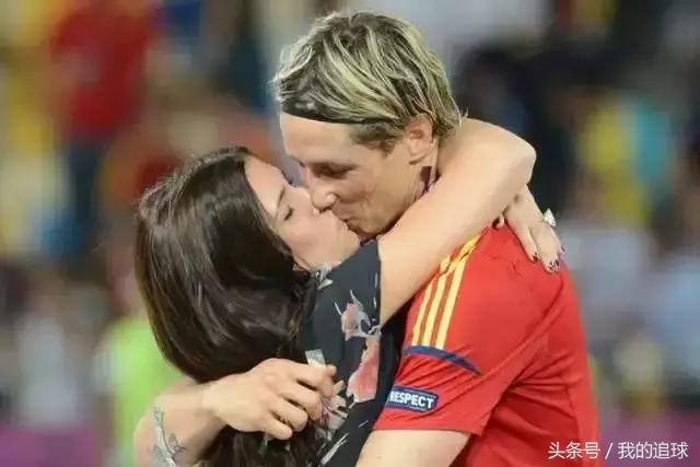 看哭足球狗：似曾相识的故事，与众不同的爱情