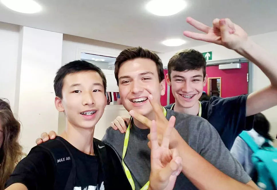 新东方研学夏令营旅行体验,新东方研学营英国回放