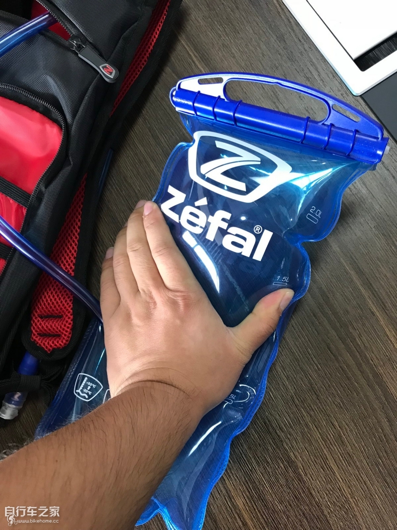 ZéfalZHydro法国捷法徒步骑行水袋包