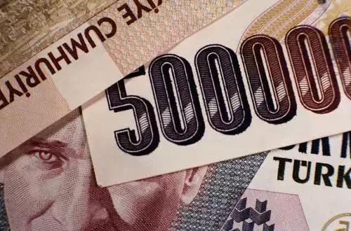 中国代购在日本买香奈儿香水,中国代购到国外的化妆品