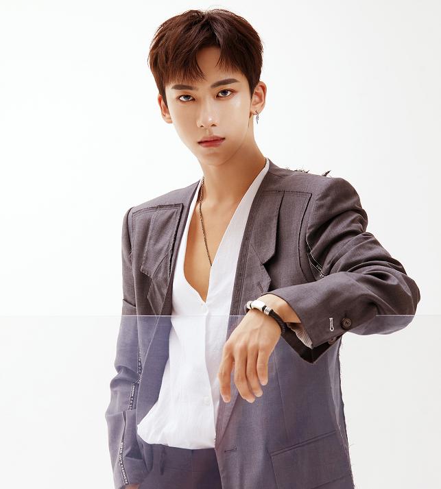 produce101第二季朱正廷justin,范丞丞黄色卫衣乐华七子