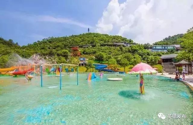 温泉水滑洗凝脂什么意思,温泉水滑洗凝脂上一句是什么